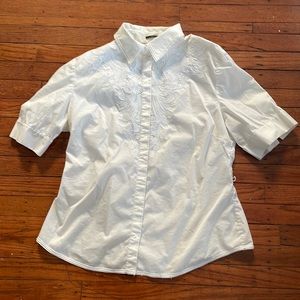 Elie Tahari Detailed Button Down